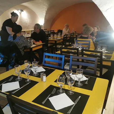 Hostel La Mansio De Bons